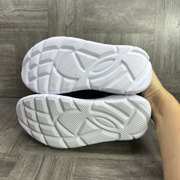 Under Armour Youth size 5/Women's size 6.5 Black Pink Flash Shoes - Picture 6 of 7